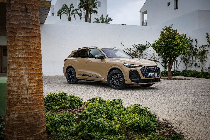 Er%u0151s%20negyedik%20negyed%E9v%E9nek%20k%F6sz%F6nhet%u0151en%20az%20Audi%201%2C6%20milli%F3%20j%E1rm%u0171%20lesz%E1ll%EDt%E1s%E1val%20sikerrel%20vette%20a%202025-%F6s%20kih%EDv%E1sokat