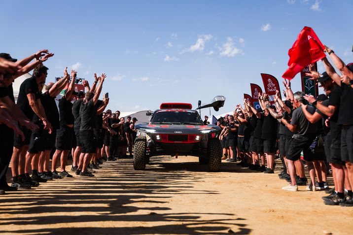 Történelmi győzelmet aratott az Audi a Dakar Ralin